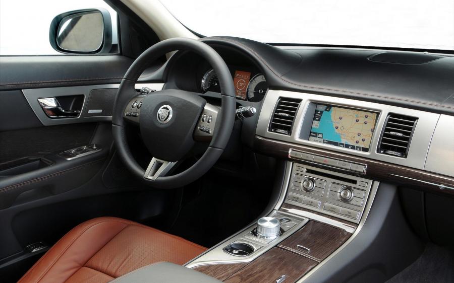  Jaguar XF Diesel S 2009 года  (фото 55 из 82)